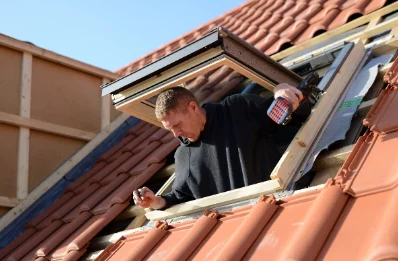 Pose de fenêtres de toit Velux à Crugey